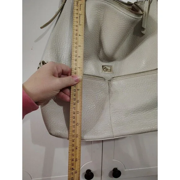 Dooney and Bourke Dillen Pocket Sac handbag Leather  Ivory purse Tote Bag Read - Picture 4 of 12
